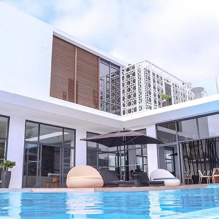 Sisid Anilao Resort Mabini  Eksteriør billede